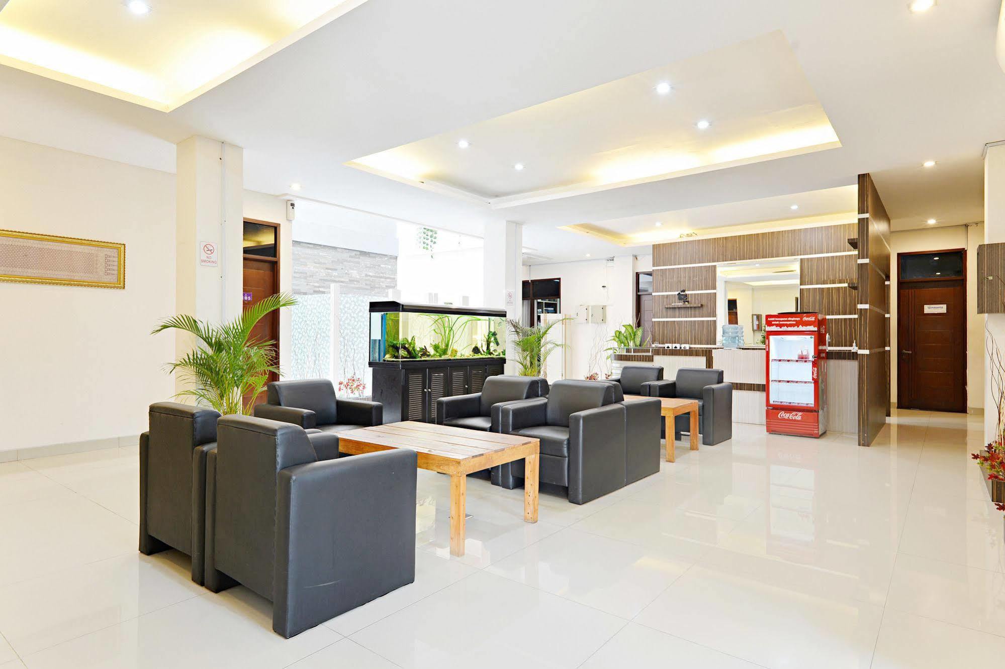 בנדונג Zen Rooms Riau Natuna מראה חיצוני תמונה