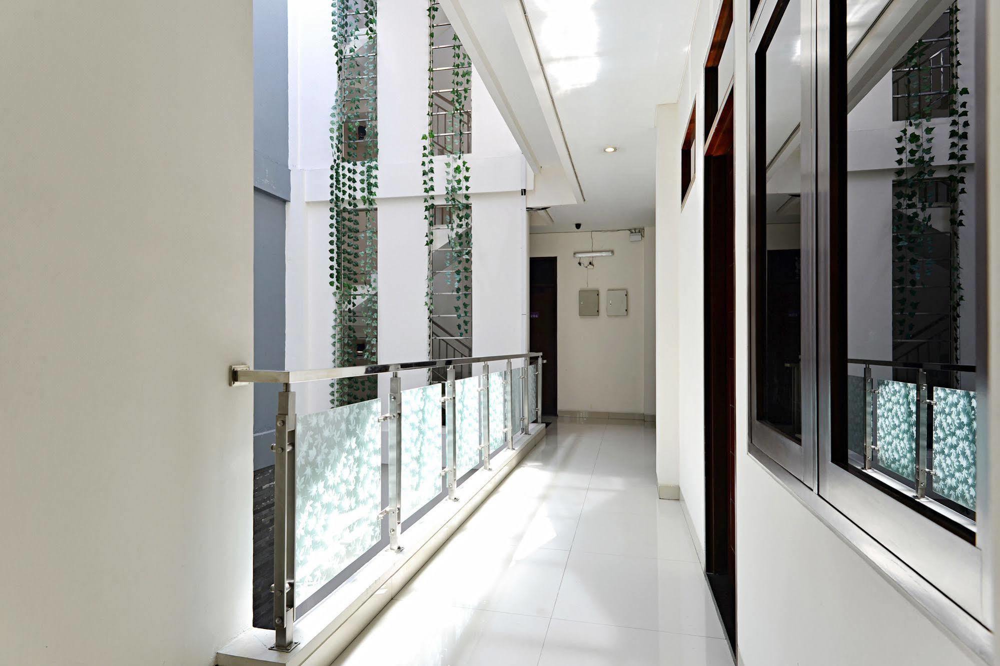 בנדונג Zen Rooms Riau Natuna מראה חיצוני תמונה