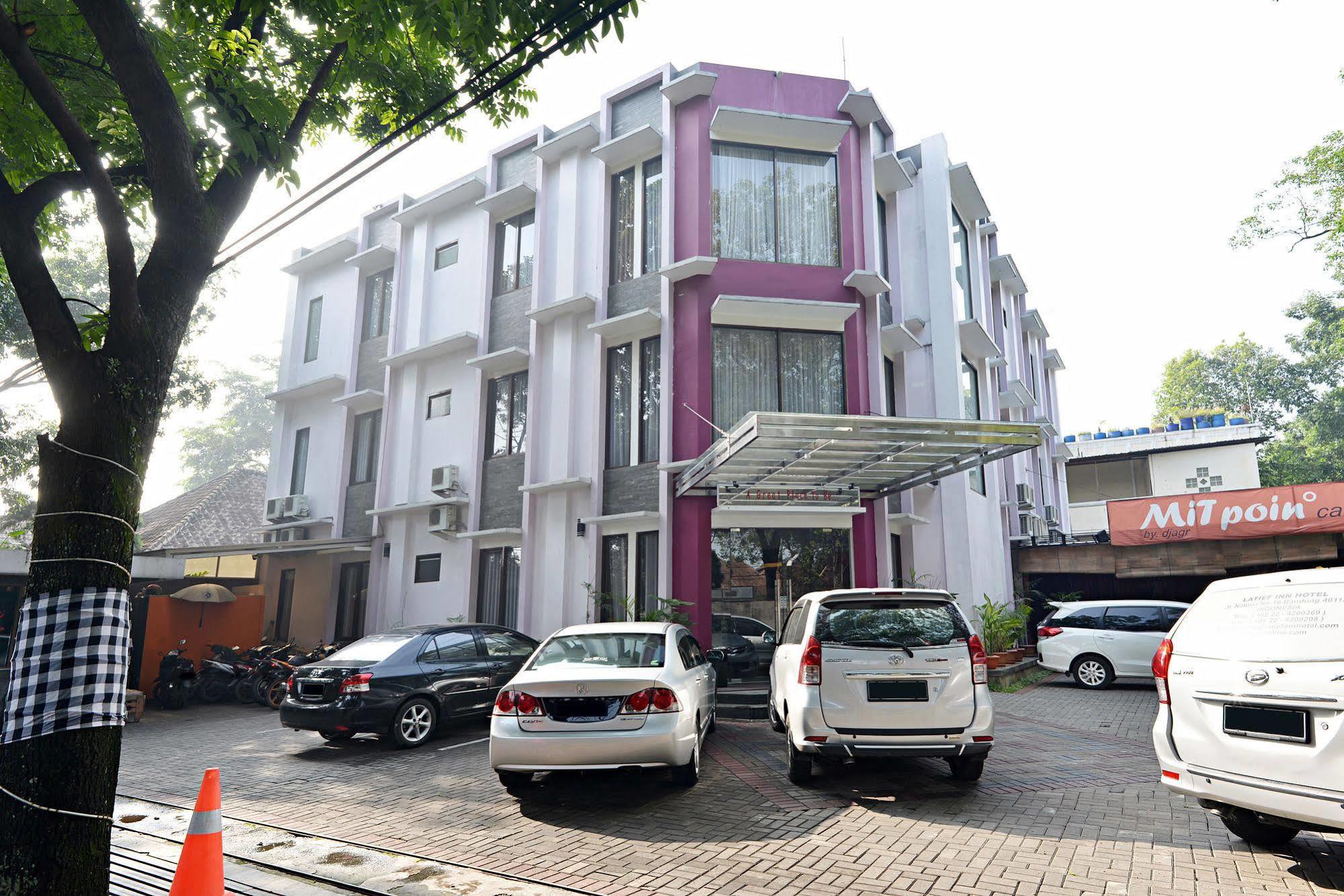 בנדונג Zen Rooms Riau Natuna מראה חיצוני תמונה